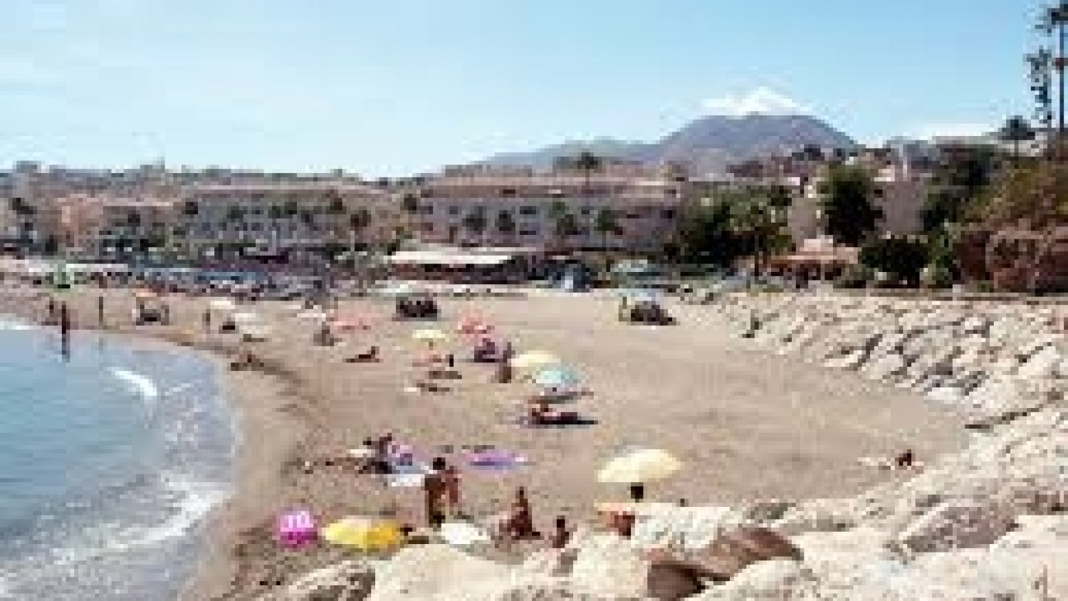 Muere ahogado un bañista de 70 años en la playa de la Carihuela de Torremolinos