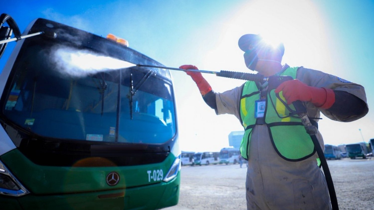 APETAM exige a la Junta asumir el sobrecoste que supone la limpieza de los autobuses escolares
