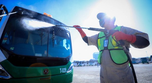 APETAM exige a la Junta asumir el sobrecoste que supone la limpieza de los autobuses escolares