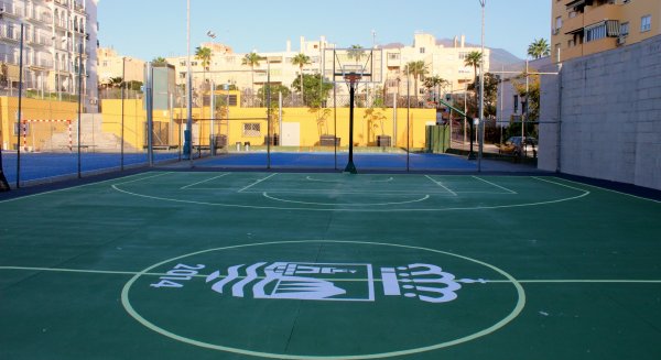 El Ayuntamiento de Estepona licita la mejora y ampliación del complejo deportivo de Las Viñas