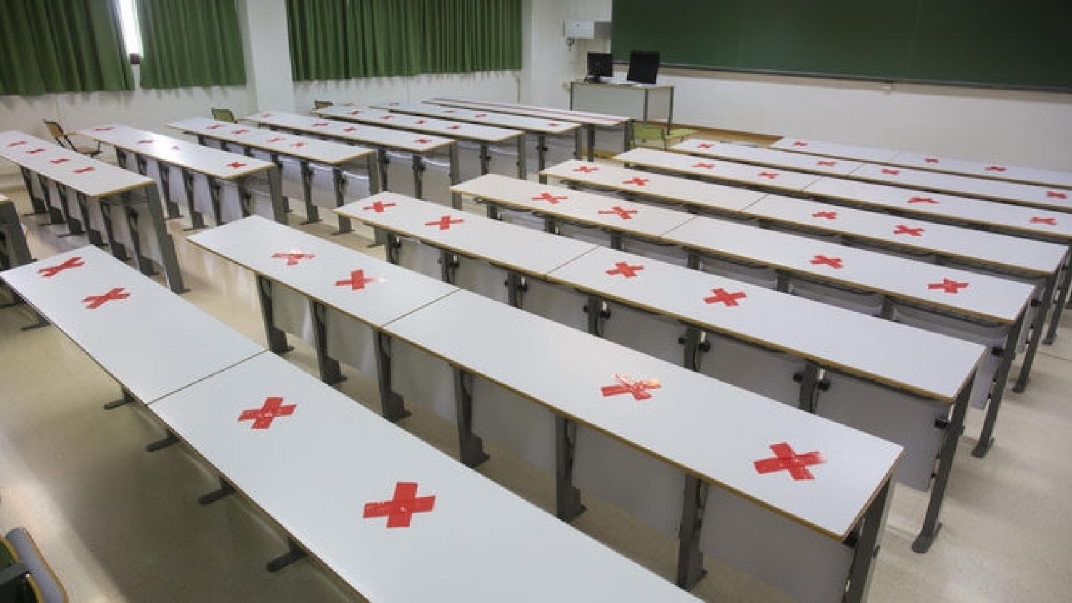 La UMA incorpora micros y cámaras en las aulas para impartir las clases de forma presencial y online
