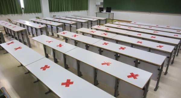 La UMA incorpora micros y cámaras en las aulas para impartir las clases de forma presencial y online