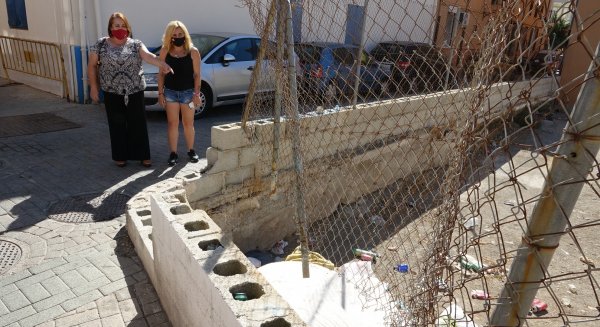 PSOE Málaga pide un plan de limpieza para los solares abandonados de Trinidad y Perchel