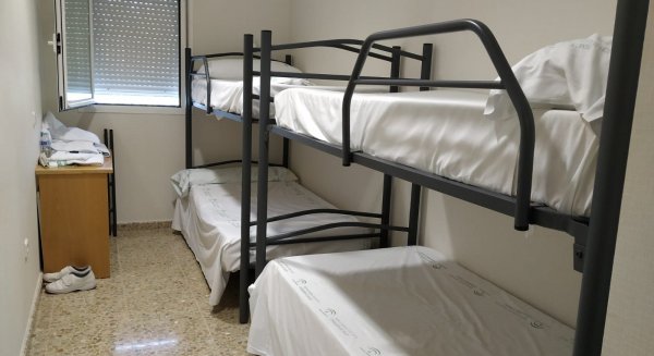 El Sindicato de Médicos de Málaga piden distancia de seguridad en las camas de descanso del personal