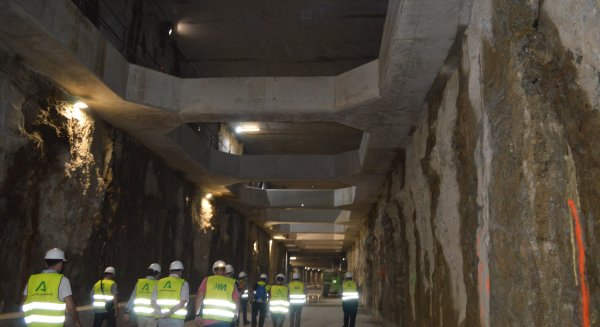 Firmas interesadas en la licitación del montaje de las vías visitan el túnel del Metro de Málaga
