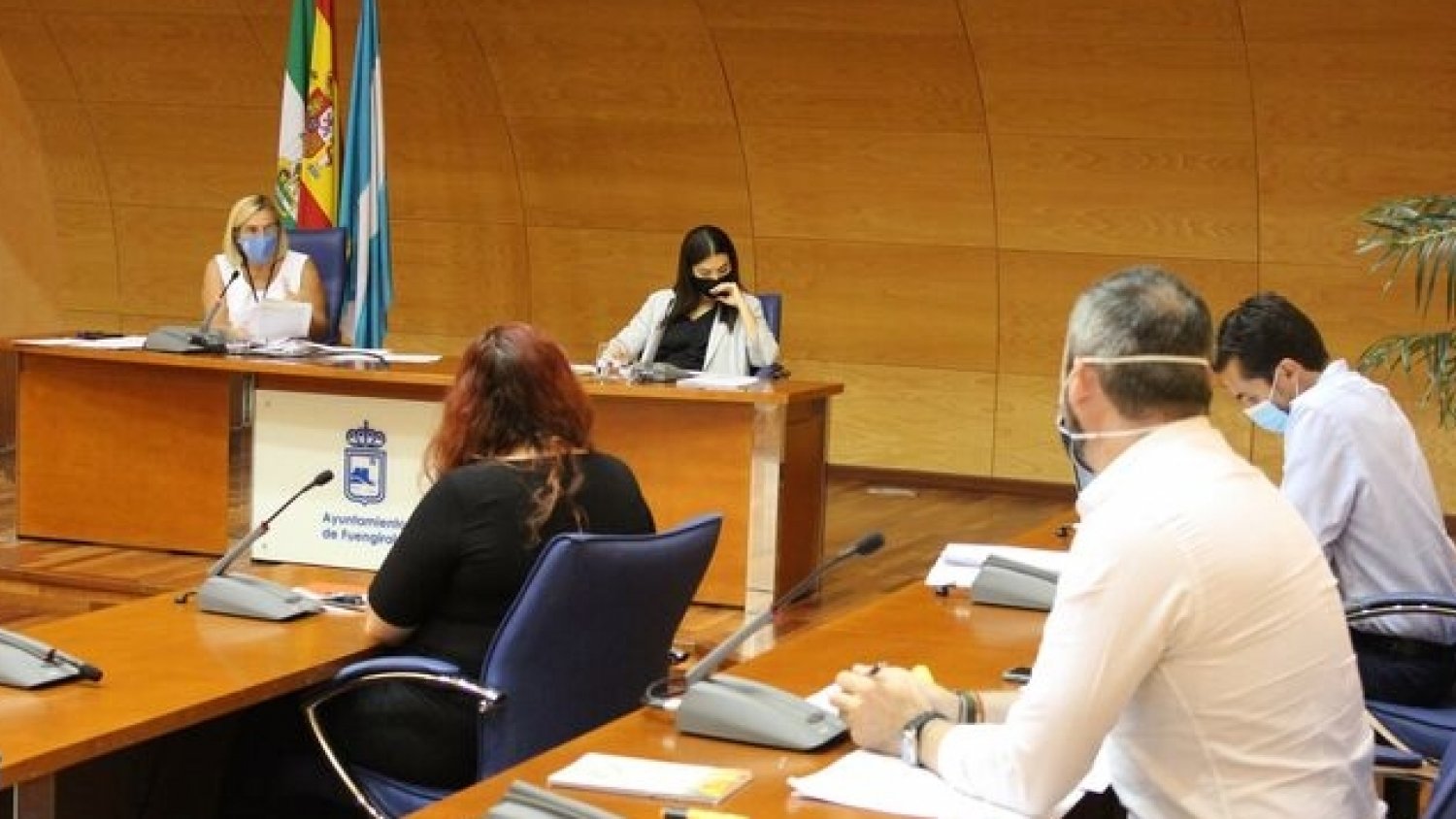 Fuengirola insta al Gobierno y a la FEMP modificar el acuerdo sobre el uso de los ahorros municipales