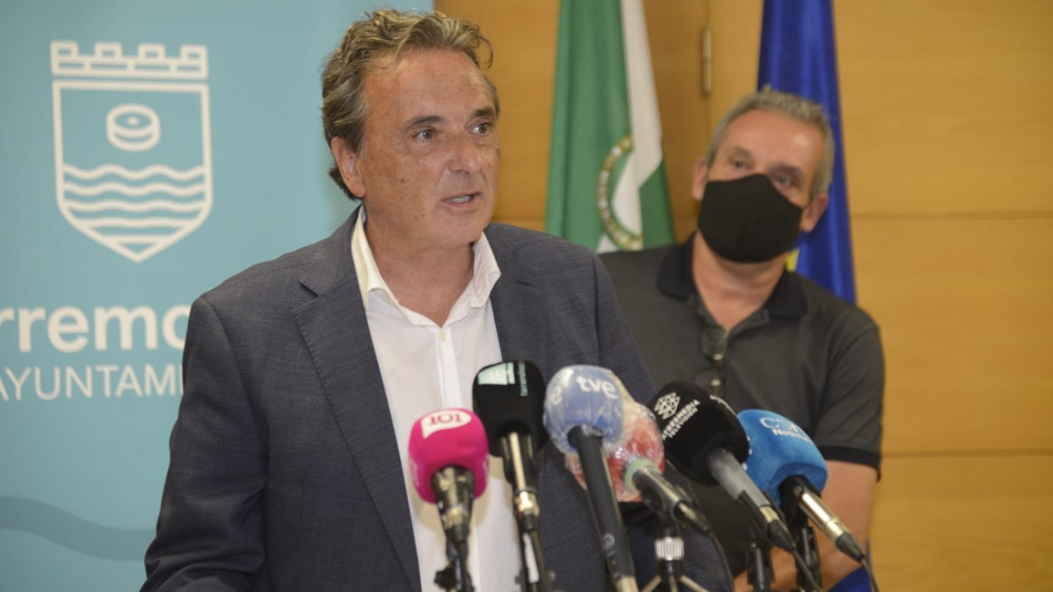 Torremolinos entrega la Medalla de Honor de la ciudad a los trabajadores y profesionales de la Sanidad