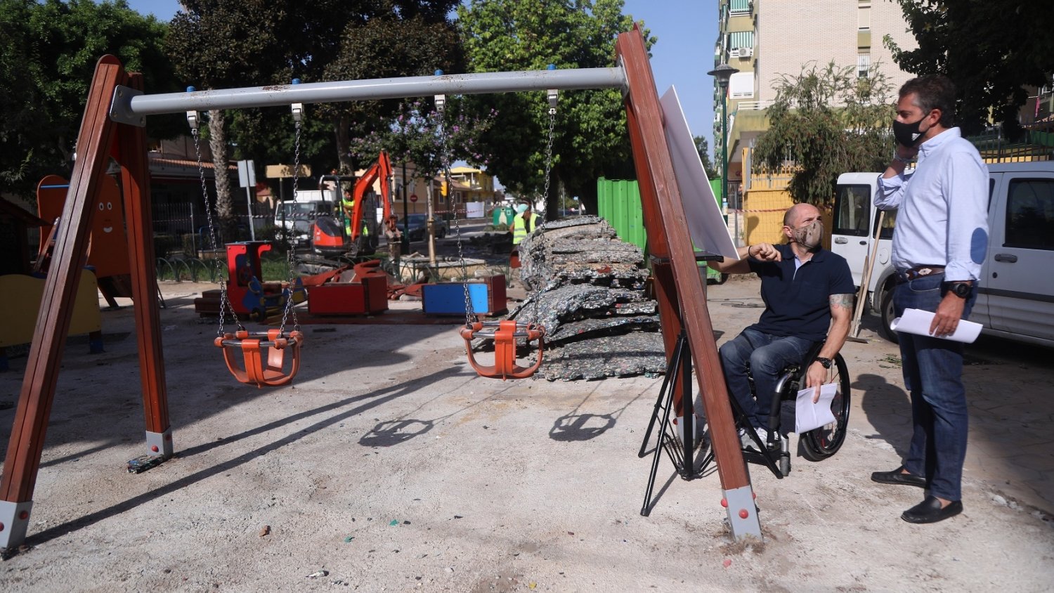 El Ayuntamiento de Málaga inicia las obras de mejora del parque infantil de la Plaza Carrascón