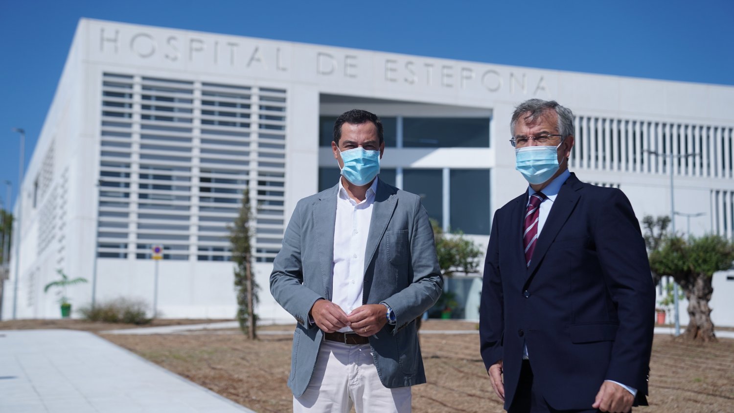 Moreno anuncia que el nuevo Hospital de Estepona abre sus primeras consultas en menos de seis meses