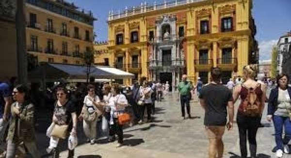 Los hoteles de la Costa del Sol pierden un 60% de turistas en julio por el COVID-19
