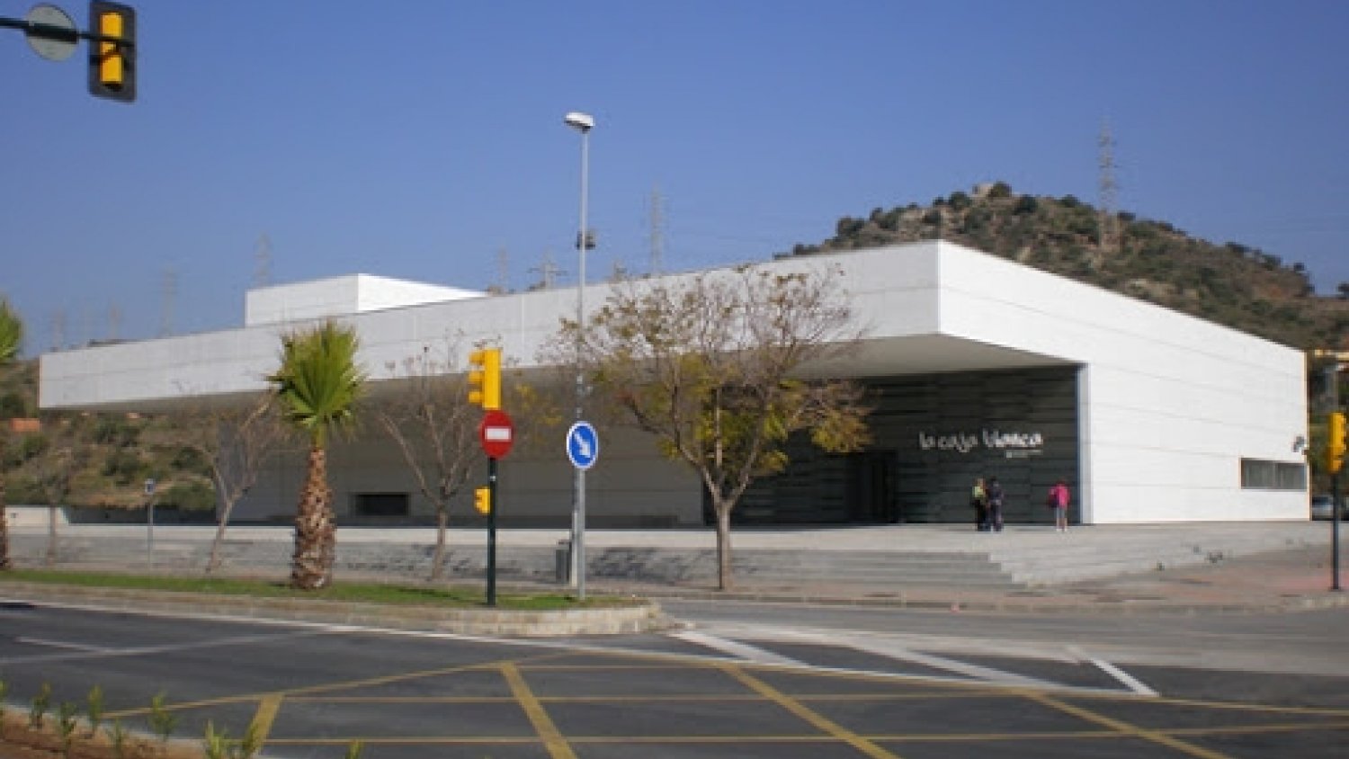 Un niño de 12 años está en la UCI tras ser atropellado mientras conducía un patinete eléctrico en Málaga