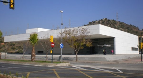 Un niño de 12 años está en la UCI tras ser atropellado mientras conducía un patinete eléctrico en Málaga