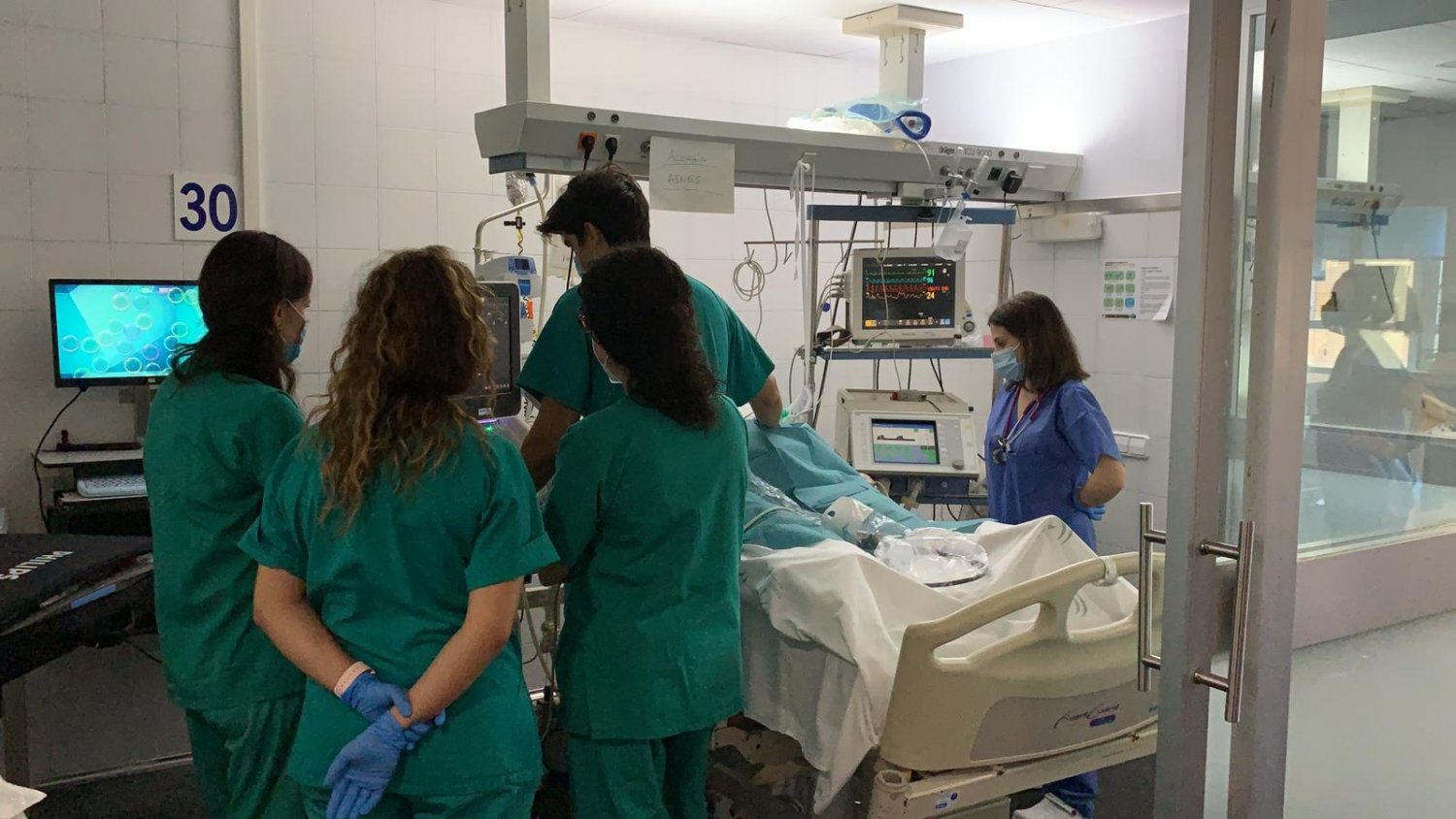 La UCI del Hospital Regional de Málaga obtiene el nivel ‘avanzado’ en su certificación de calidad