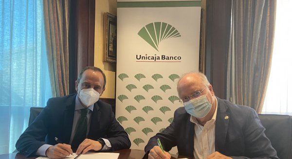 Unicaja Banco refuerza su apoyo económico a las Hermandades de Gloria de Málaga frente al COVID