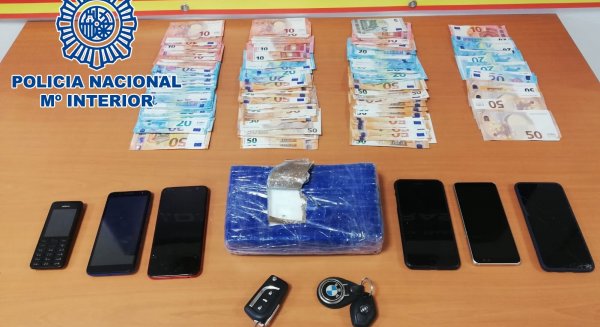 La Policía Nacional frustra una operación de compraventa de cocaína en una gasolinera en Estepona