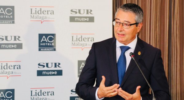 Salado lidera el recurso contra la intención del Gobierno de disponer de los ahorros de identidades locales