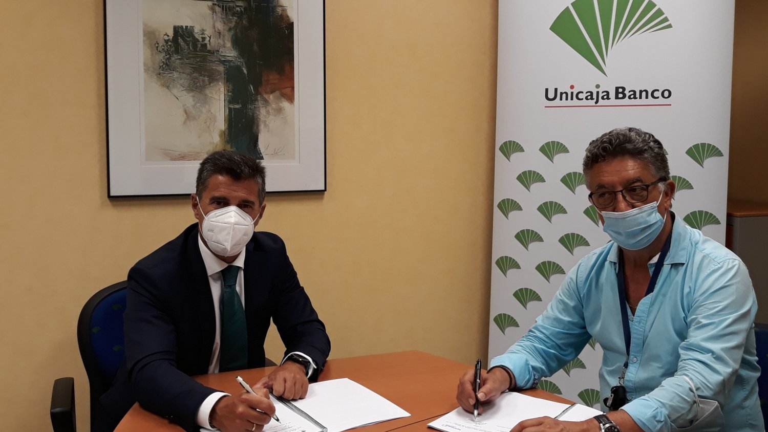 Unicaja Banco apoya otro año a empresarios y pymes de Apymem de Marbella