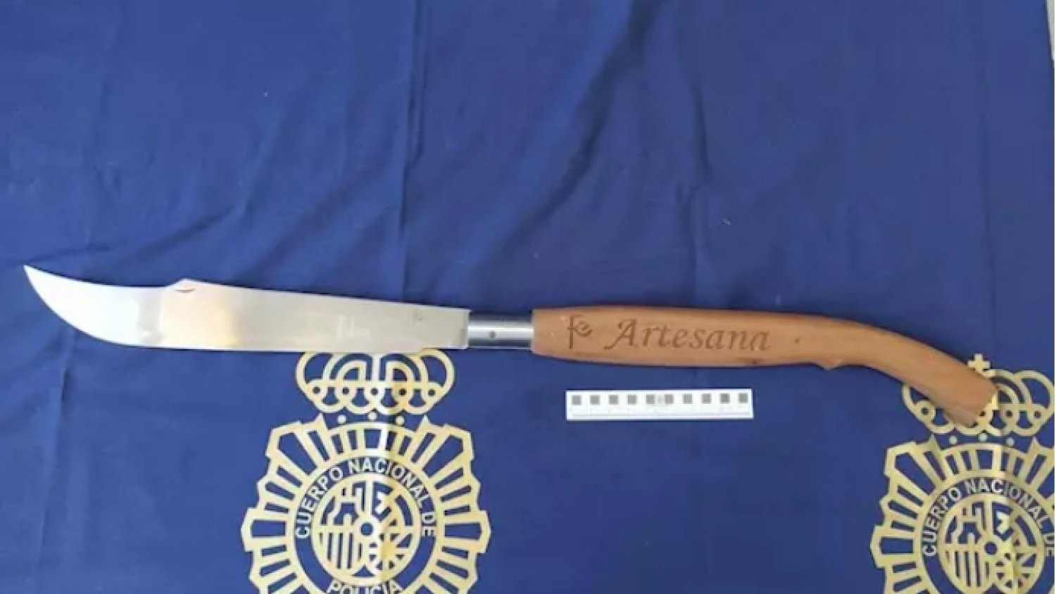 Detenido padre e hijo por robar y atropellar en la huida a un hombre al que le iban a comprar un móvil