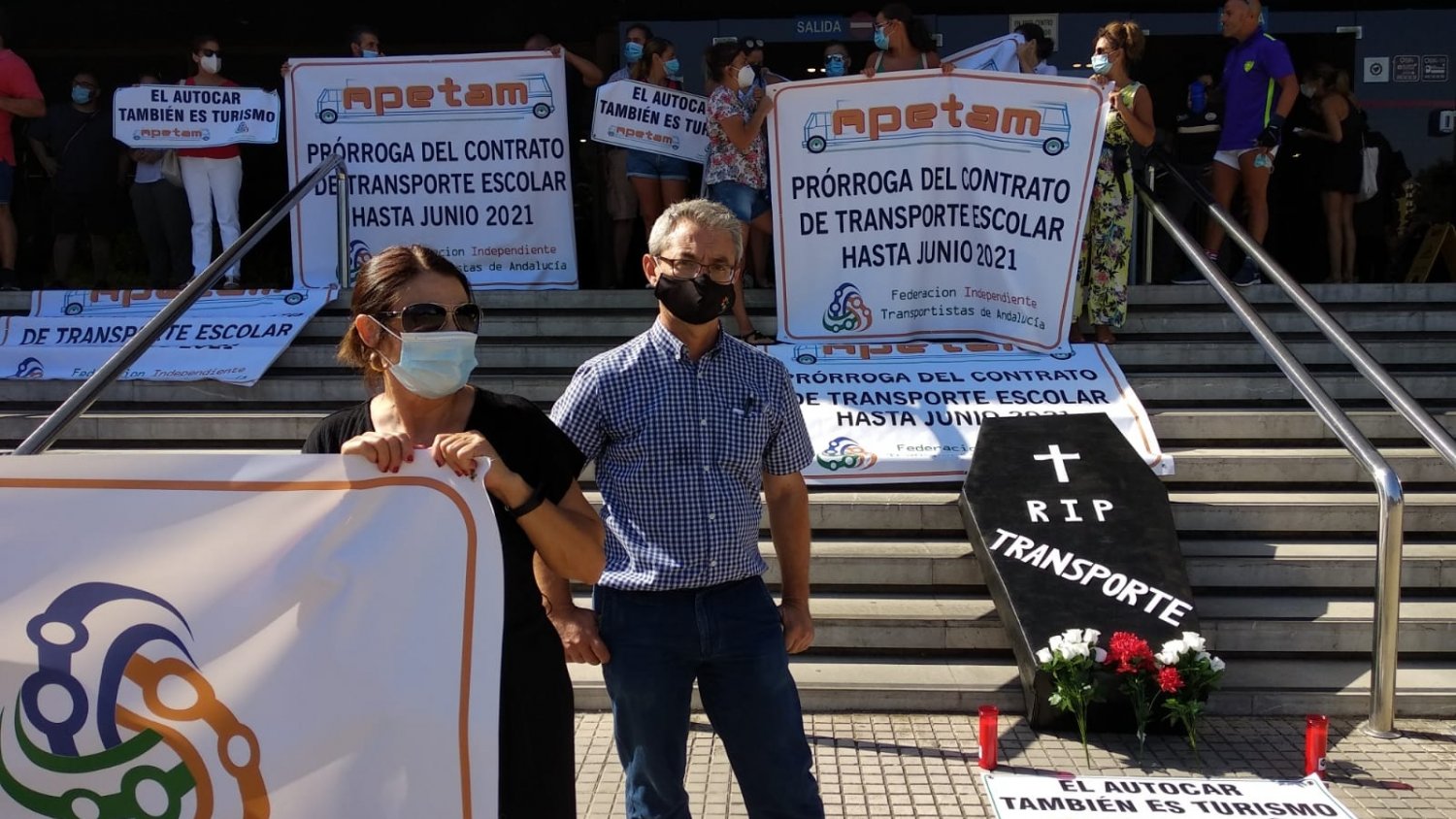 El sector del transporte planea una huelga en septiembre si no se prorrogan los contratos de ruta escolar