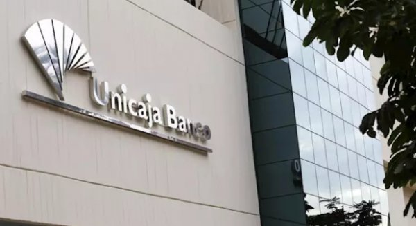 Unicaja Banco estima que la economía andaluza puede descender en 2020 hasta un 13% por el covid-19