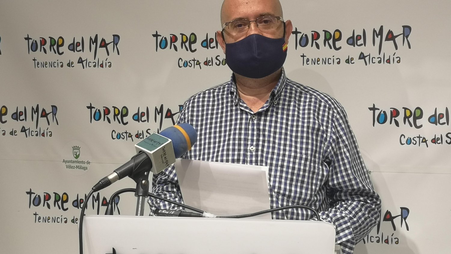 Las oficinas de Turismo de Torre del Mar y Vélez-Málaga ya cuentan con el certificado 'Safe Tourism'