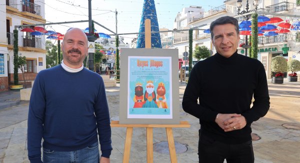 La Cabalgata de Reyes llega a Torrox para llenar de ilusión a los más pequeños