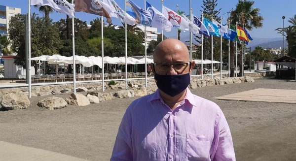 Torre del Mar, Benajarafe y La Caleta de Vélez izan la Bandera Azul 2020 en sus playas