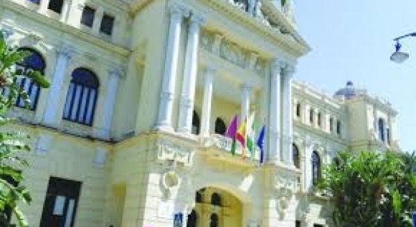 El Ayuntamiento recuerda que no pueden jugarse partidos ni oficiales ni de aficionados de deportes colectivos
