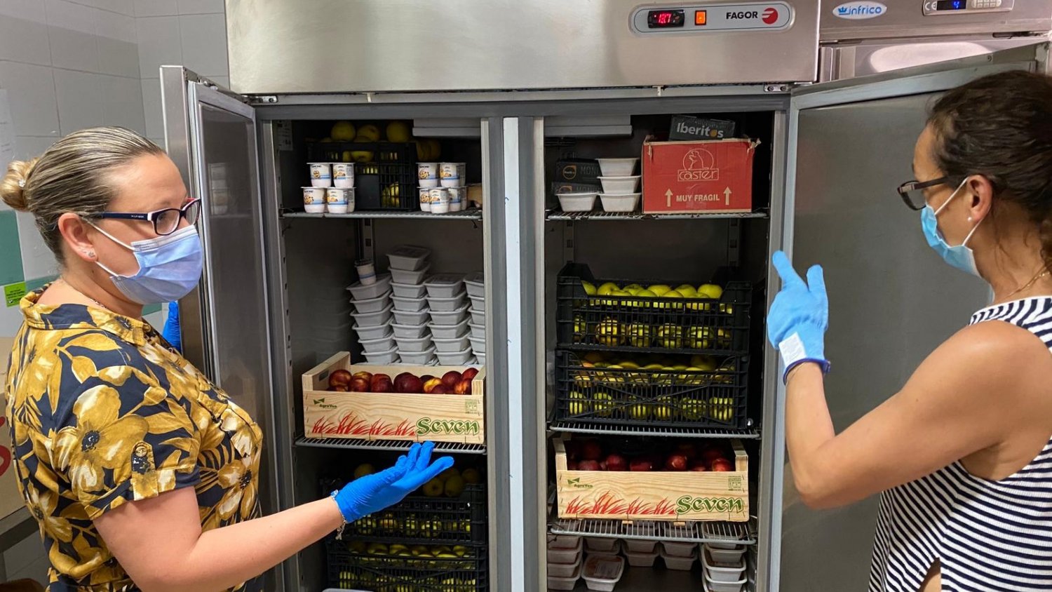 Bienestar Social reparte menús a menores del Programa de Refuerzo de Alimentación Infantil del Rincón