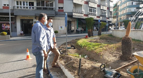 Vélez-Málaga comienza las obras de remodelación integral de la glorieta de la plaza de los Reyes Católicos