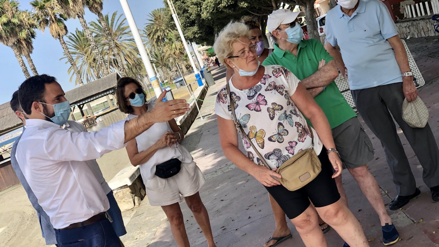 El PSOE pide al Gobierno local una mayor inversión en el paseo marítimo del distrito Este