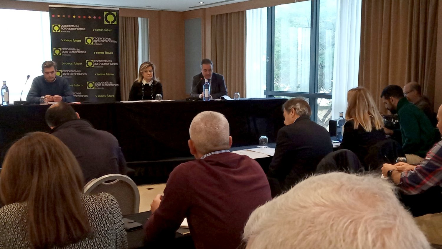 La Junta muestra su apoyo a los apicultores con un plan adaptado a las necesidades del sector
