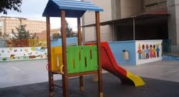 Educación obliga a ampliar el ratio de alumnos en el Bailén- Miraflores por no contratar más profesores