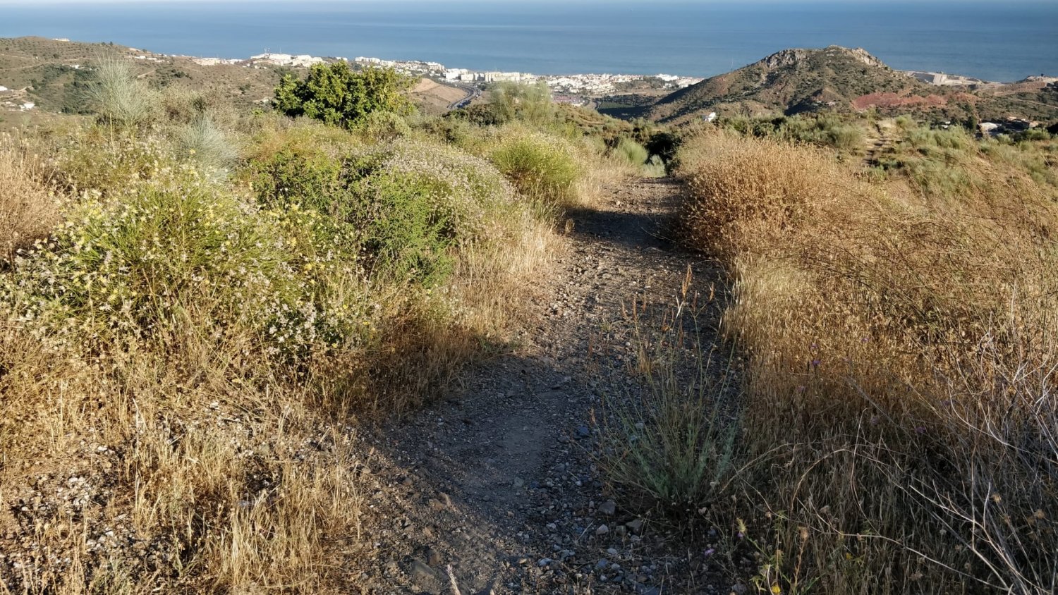 Málaga abre un sendero ransitable y a pie de 22 kilómetros entre el Peñón del Cuervo y Olías
