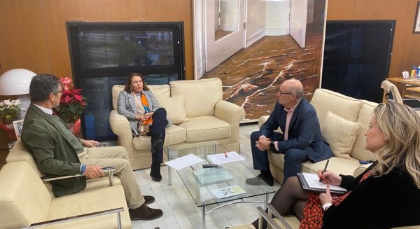 Junta e Ingenieros Agrónomos refuerzan su colaboración ante los retos hídricos por la sequía
