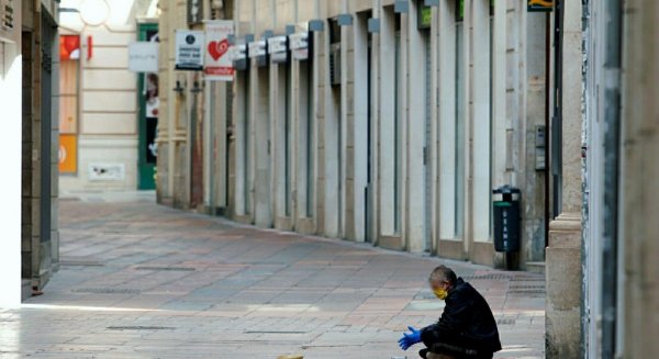 IU y Podemos piden a Paco de la Torre un plan para que los acogidos en la cuarentena no vuelvan a la calle