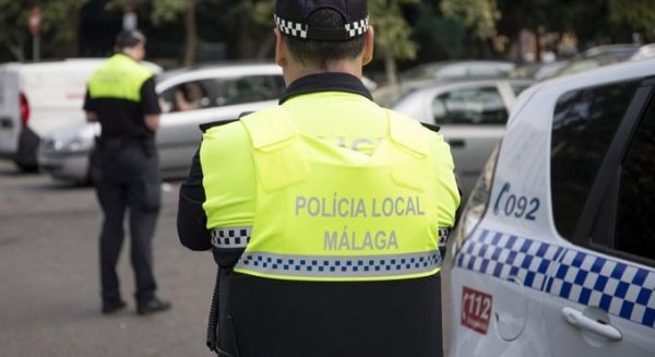 Denuncian a once jóvenes por hacer un botellón y no llevar mascarillas ni guardar la distancia de seguridad