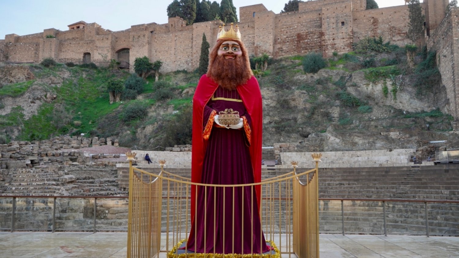 Los Reyes Magos y sus carteros reales llegan estos días a los distritos