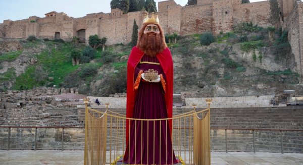 Los Reyes Magos y sus carteros reales llegan estos días a los distritos