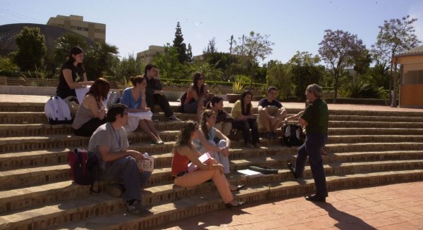 Expertos de la UMA analizan la inteligencia emocional como recurso psicológico frente al estrés docente