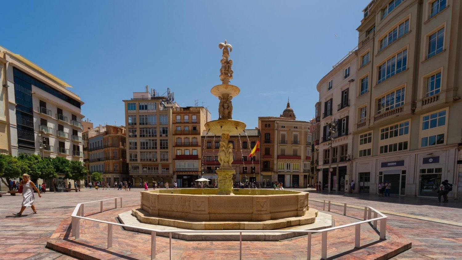 La Plaza de la Constitución recibe el año 2023 con una fiesta que incluye campanadas