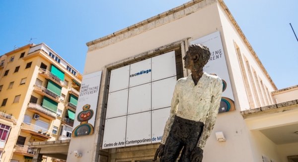 El CAC abre por primera vez al público la sala de lectura de su biblioteca especializada en arte contemporáneo