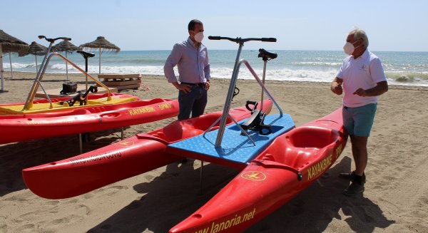 Fuengirola contará este verano con hidropedales individuales en sus playas para mayor seguridad