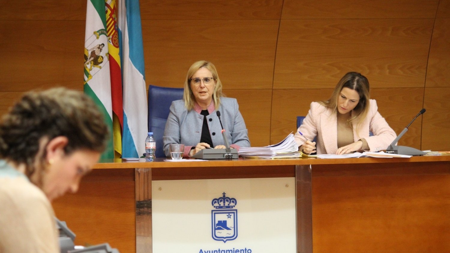 Fuengirola consolida su solvencia financiera con la aprobación del ejercicio económico 2021