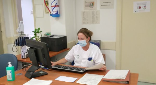 El Hospital Regional atiende unas 41.000 consultas telemáticas durante la pandemia de Covid-19