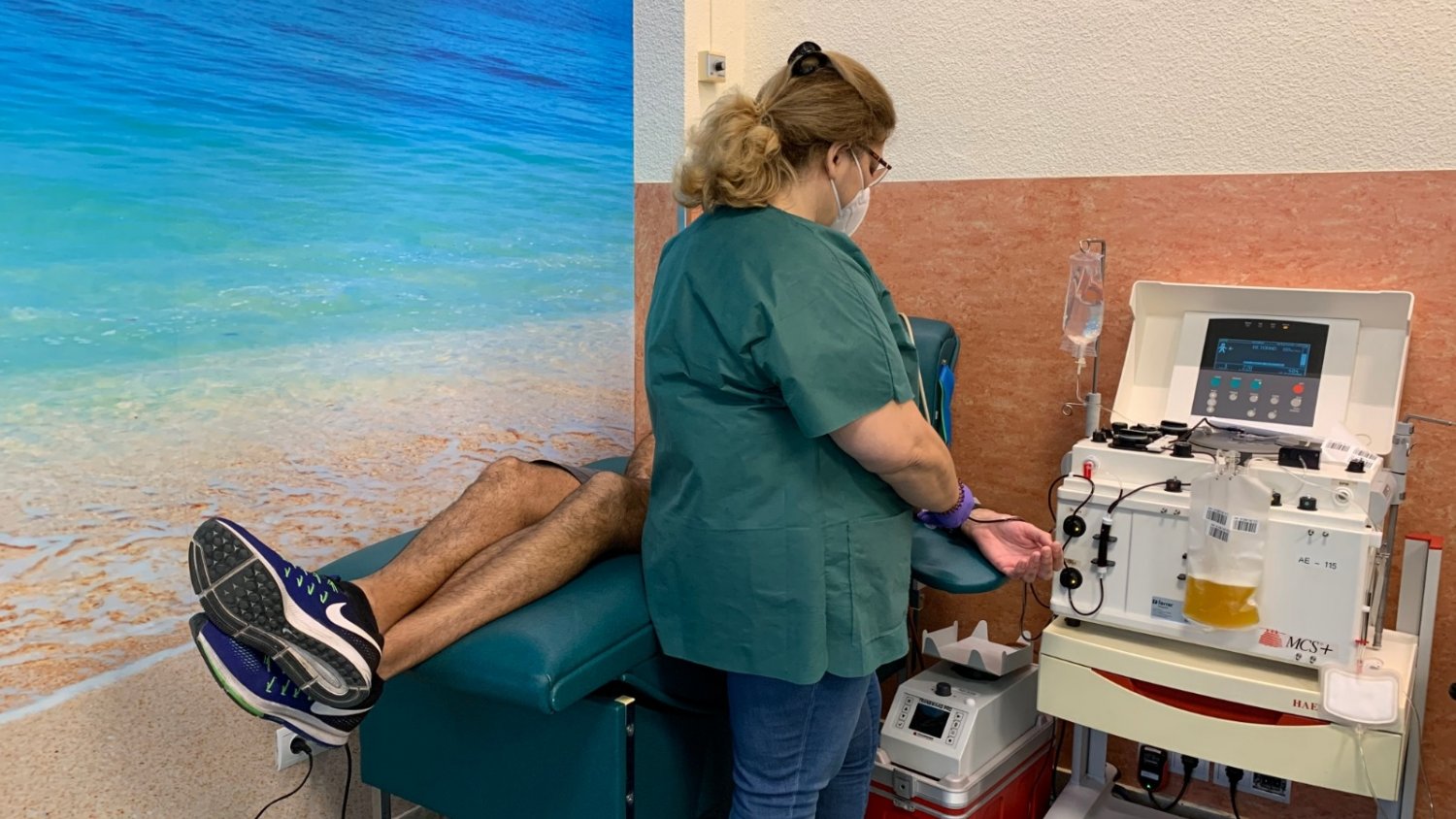 Once malagueños donan plasma hiperinmune para evaluar su eficacia contra la Covid-19