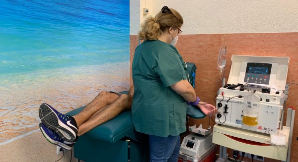 Once malagueños donan plasma hiperinmune para evaluar su eficacia contra la Covid-19
