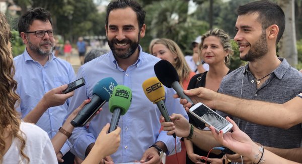 Pérez presenta al equipo de gobierno el plan 'Málaga Suma' para que la ciudad afronte la crisis del Covid-19