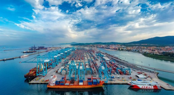 Récord de exportaciones marítimas de Andalucía con 18.316 millones