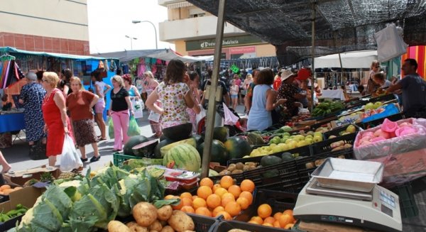 El Rincón de la Victoria procede a la apertura de los mercadillos con el 25% de los puestos